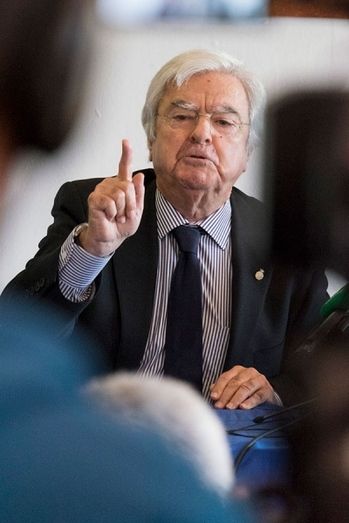 Fran Medina: 'Hoy empieza una historia nueva. Hoy se tiene que acabar el linchamiento al que he sido sometido'