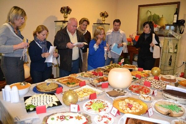 La Asociación de Mujeres 'Marzaga' celebra su concurso de postres navideños