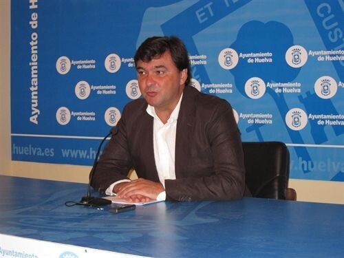 El PSOE local exige un plan urgente en los colegios públicos de la capital