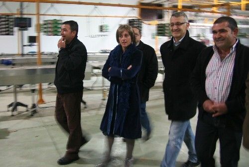 La presidenta de la Fundación Doñana 21 apoya a Bonafru en el proceso de certificación de la Etiqueta