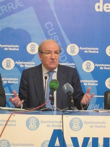 Pedro Rodríguez advierte al PSOE que 'no se ganan las elecciones descalificado al alcalde'