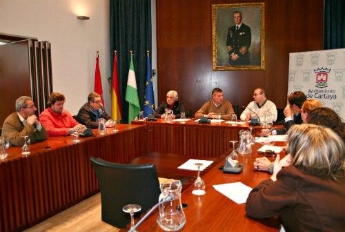 Ayuntamiento y comerciantes acuerdan un plan de mejora del tráfico y dinamización del centro