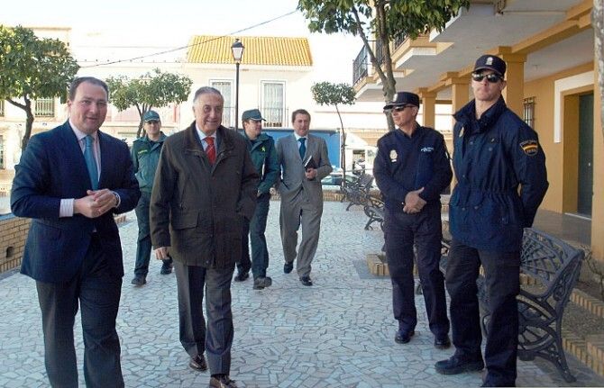 La Junta Local de Seguridad celebrada hoy en Aljaraque remarca que la localidad es 'un municipio seguro'