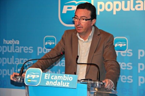 El PP critica que el caso de los ERE 'entre de lleno' en Huelva y exige a Mario Jiménez que 'dé la cara'