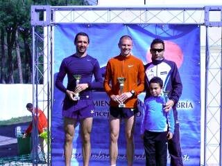 Steen Walter y María Dolores Ramírez, ganadores del Cross La Peguera de Punta Umbría