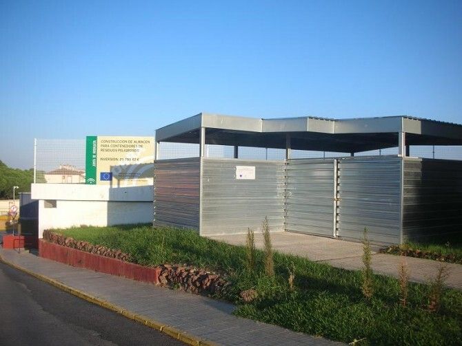 El hospital de Riotinto construye dos puntos limpios para la mejora de la recogida de residuos