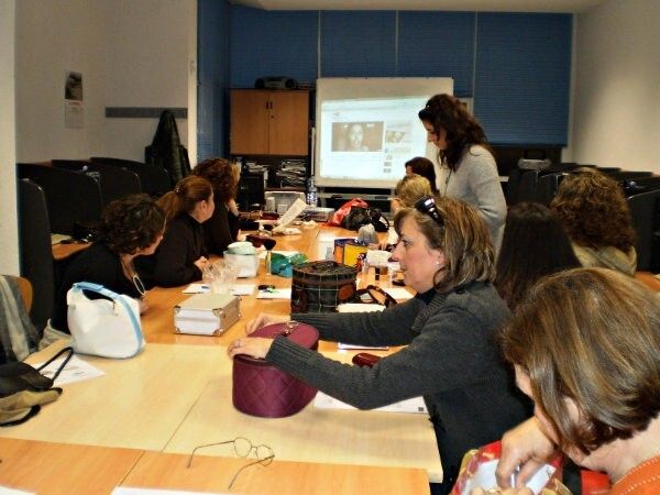 El Cefit de Punta Umbría ofrece en el mes de la mujer un taller de imagen personal a través de Internet