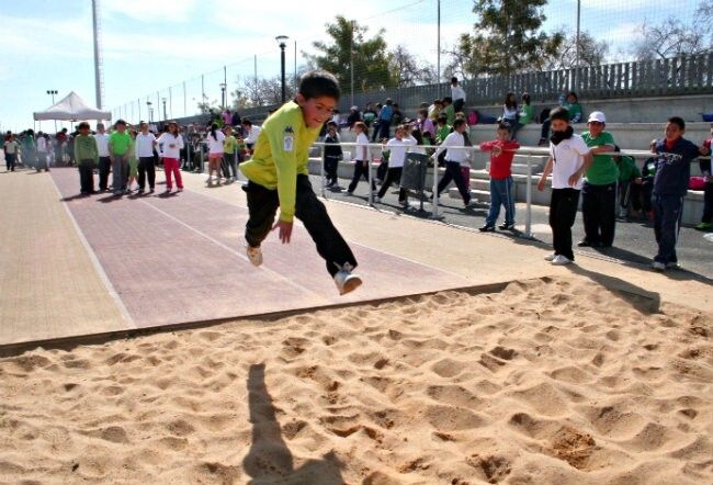 Cerca de 800 menores cartayeros participan en las ‘VIII Jornadas de Atletismo’