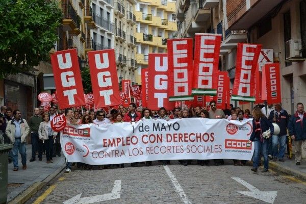 Los sindicatos se manifiestan contra el paro