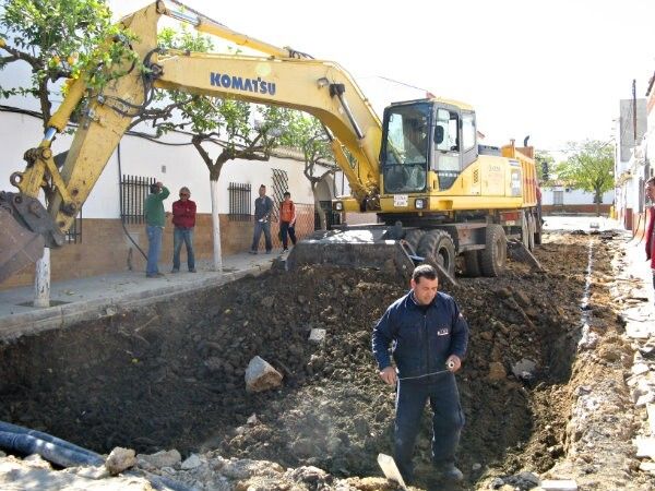El Ayuntamiento de La Palma renueva totalmente la calle Hermanos Machado