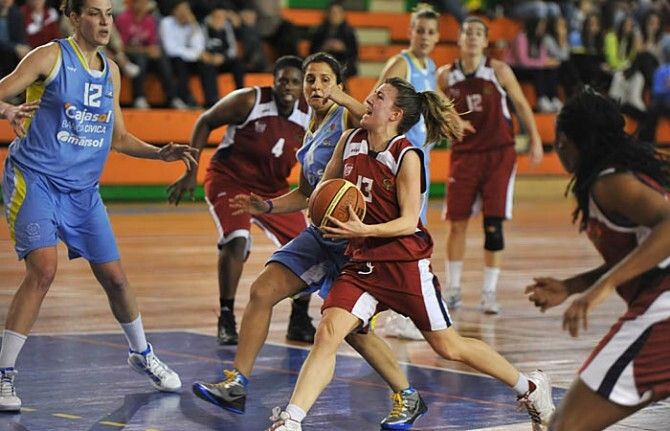 El CB Conquero recupera las buenas sensaciones ante el Gernika (81-73)