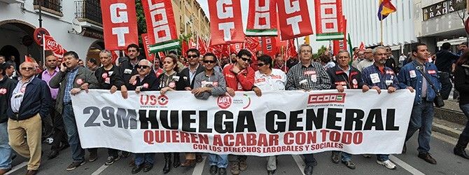 La izquierda se echa a la calle contra la reforma laboral