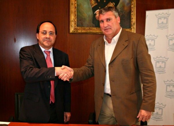 El Ayuntamiento de Cartaya y Red Eléctrica Española mejorarán el suministro eléctrico de la Costa Occidental de Huelva