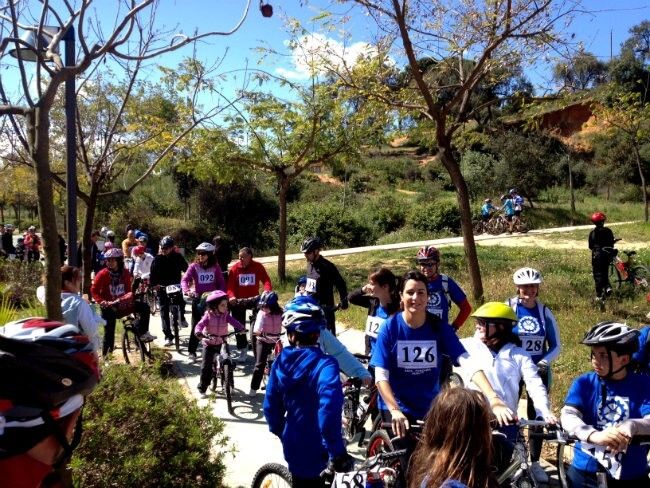 Pedaleo solidario en el Parque Moret