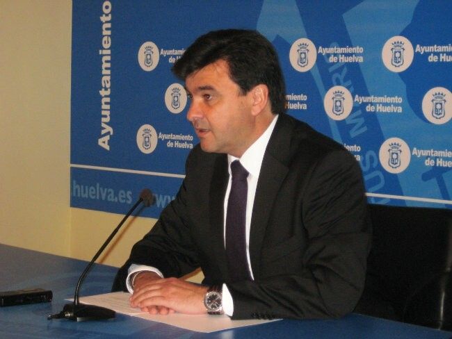 El PSOE propone que el nuevo período de pago de tasas e impuestos entre en vigor a partir de 2013