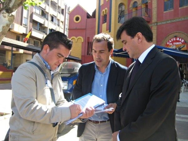 El PSOE lamenta que el PP 'sólo cumpla con la limpieza cuando se convoca la recogida de firmas'