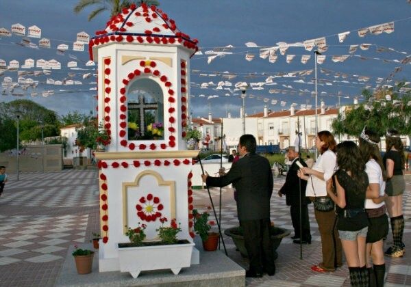 El barrio de Fuente del Duque de Cartaya celebra este fin de semana su Cruz de Mayo