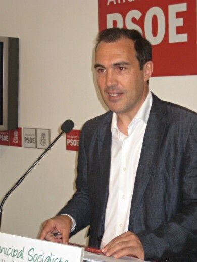 El PSOE afirma que el plan de ajuste no sería tan “brutal” si se “hubiese realizado un plan de pago a proveedores'