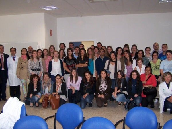 Los hospitales y centros de atención primaria de Huelva incorporan a 57 nuevos residentes