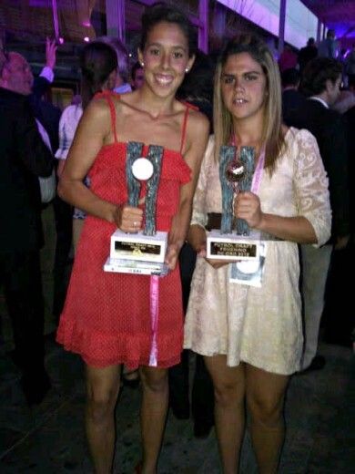 Lorena Bocanegra y Lola Gallardo recogen sus galardones en los Premios Fútbol Draft