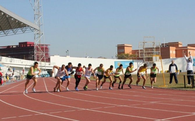 Más de 4.200 jóvenes pasan a lo largo del año por el Estadio Iberoamericano