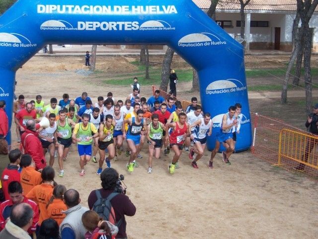Cerca de 300 corredores participan el domingo en la Media Maratón Playa de Cartaya