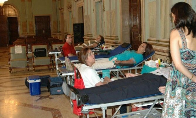 El Salón de Plenos del Ayuntamiento se abre durante tres horas a la donación de sangre