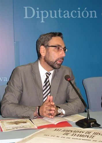 El alcalde de Ayamonte niega las irregularidades en Isla Canela y su antecesor se acoge a su derecho a no declarar