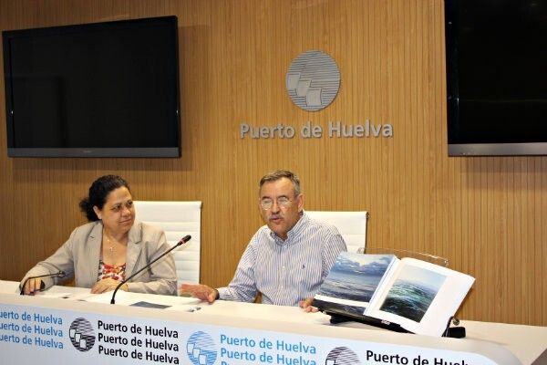 'Tránsito de la luz' de Romero Santana inaugura la temporada expositiva de las Cocheras del Puerto