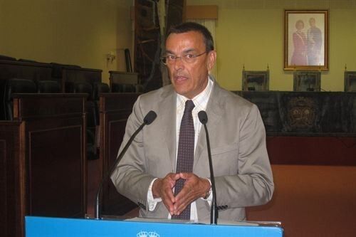 Caraballo niega que Jiménez le haya propuesto aspirar a liderar el PSOE