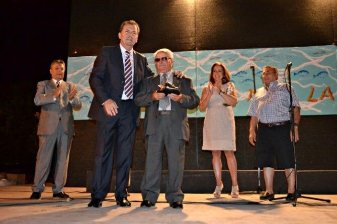 Punta Umbría homenajea al marinero Manolo 'Melchor'