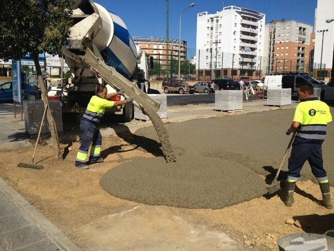 La barriada de Los Rosales contará con una nueva plaza en dos semanas