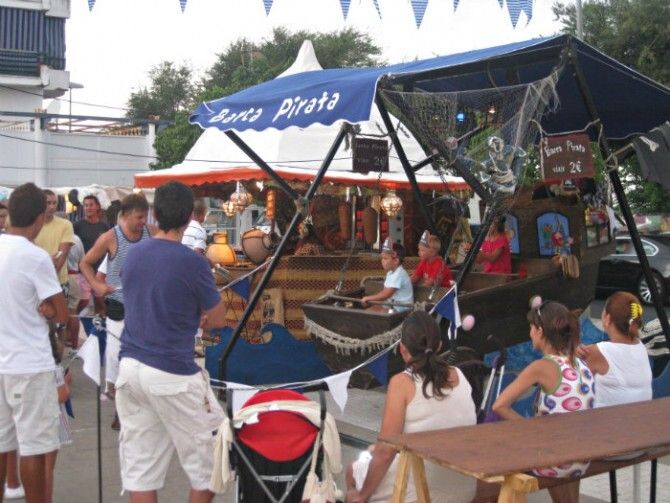 La plaza 26 de abril de Punta se convertirá este fin de semana en un mercado marinero del siglo XVI