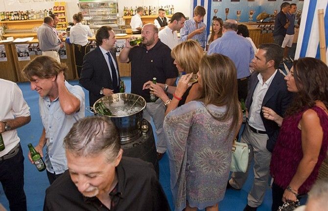 Ambientado preestreno en el nuevo ferial