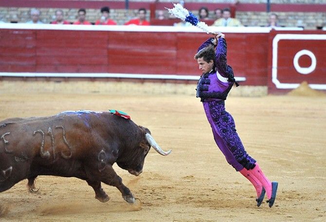 Puerta grande para una corrida de lujo