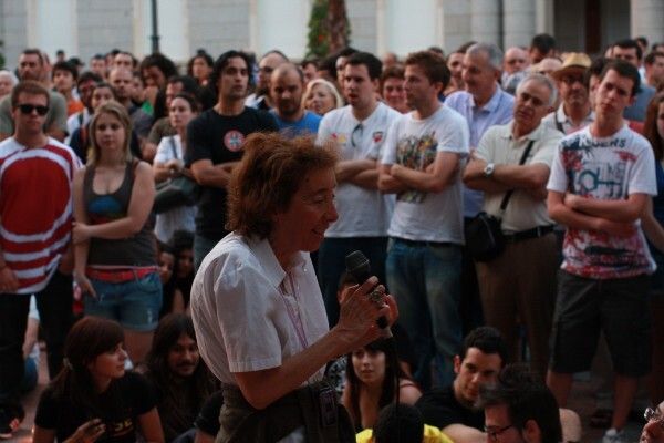 El 15-M de Huelva decide mantener su acampada de forma indefinida