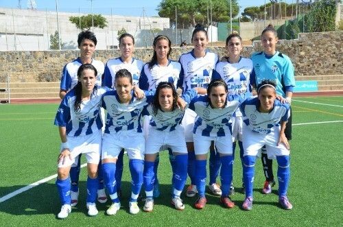 Las jugadoras del Cajasol Trigueros Universidad se suman a la campaña de socios