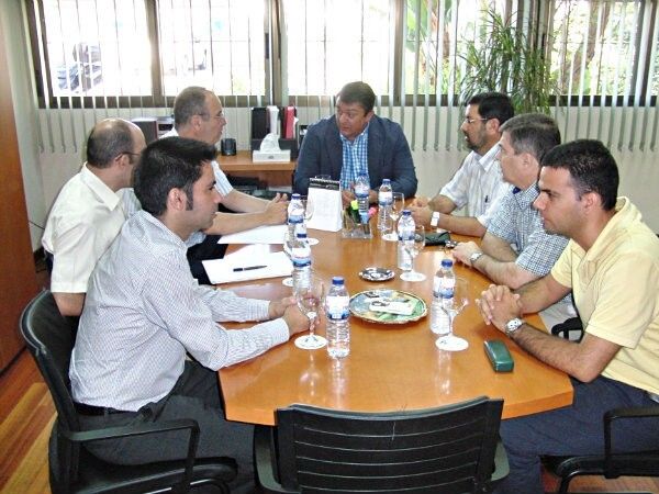 La Junta aborda con Endesa el servicio en la provincia de Huelva