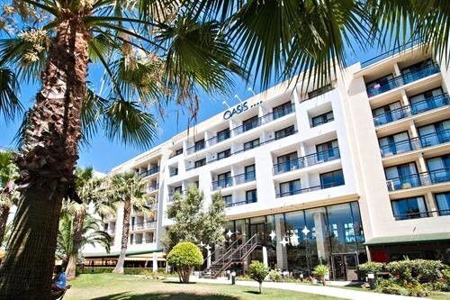 Los juicios de los despedidos del Hotel Oasis de Islantilla comienzan este lunes en el Juzgado de lo Social