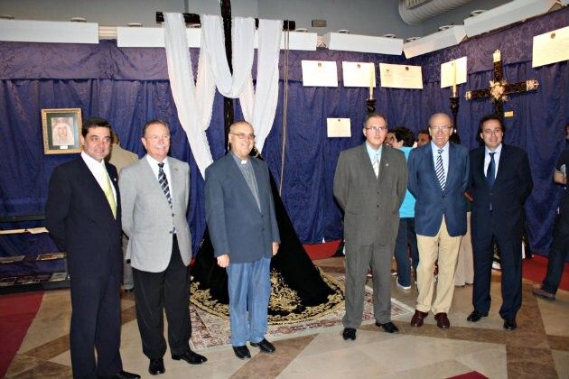 La Hermandad de La Soledad muestra sus 75 años de historia en una exposición