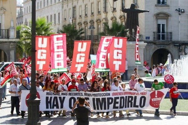Sindicatos y colectivos piden al Gobierno Central un cambio radical en su política de recortes
