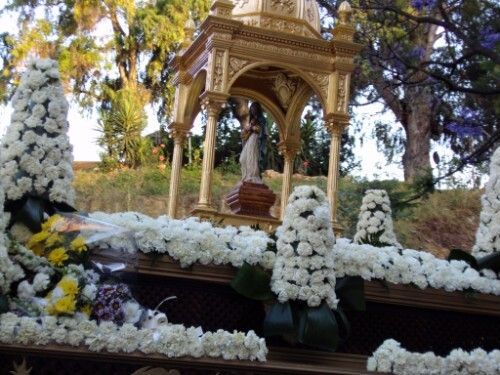 La Buena Madre se rodea de maristas por las calles de Huelva