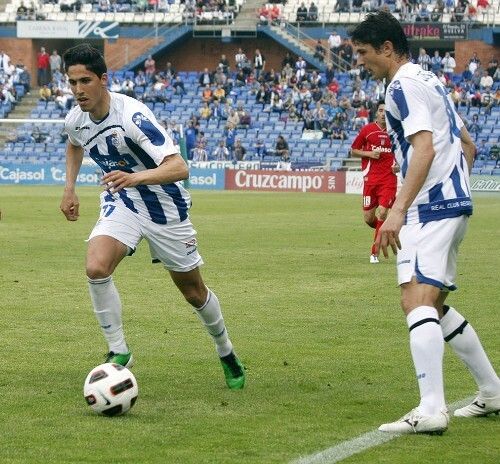 El minisubmarino torpedea al Decano (2-0)