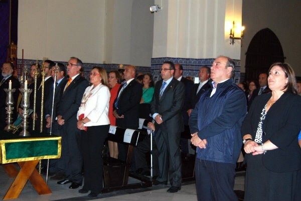 Bendecido el nuevo retablo que aloja el Simpecado de la Hermandad del Rocío de Isla Cristina