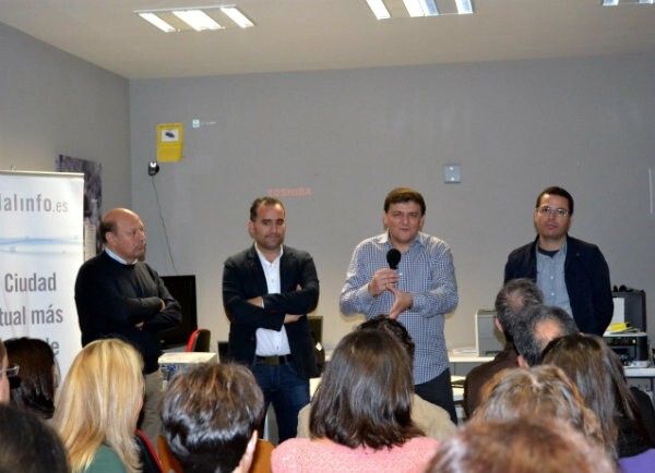 Punta Umbría sirve de ejemplo a los dinamizadores de Guadalinfo por su proyecto de innovación