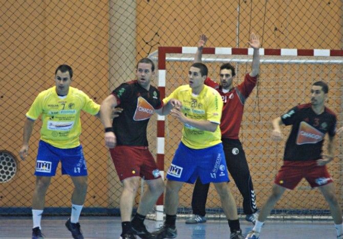 El PAN Moguer resuelve con intriga su duelo con Lanzarote (33-30)