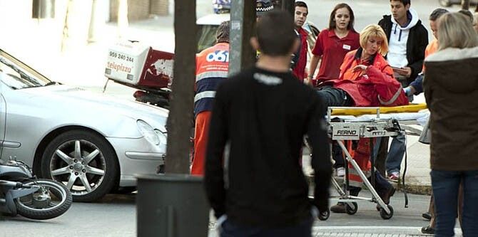 Herido leve un ’pizzero' al chocar con un vehículo en la calle Puerto