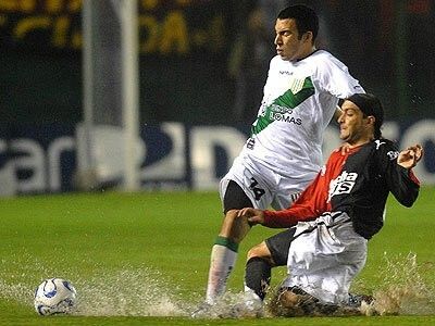 Barrales, un ariete sin gol que decepcionó en Huelva y ahora juega en la segunda argentina