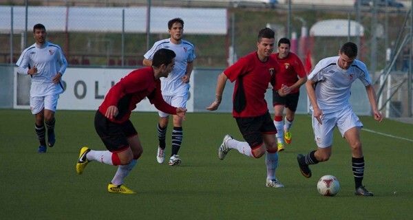 El Ayamonte sale del descenso tras vencer en Sevilla (1-3)