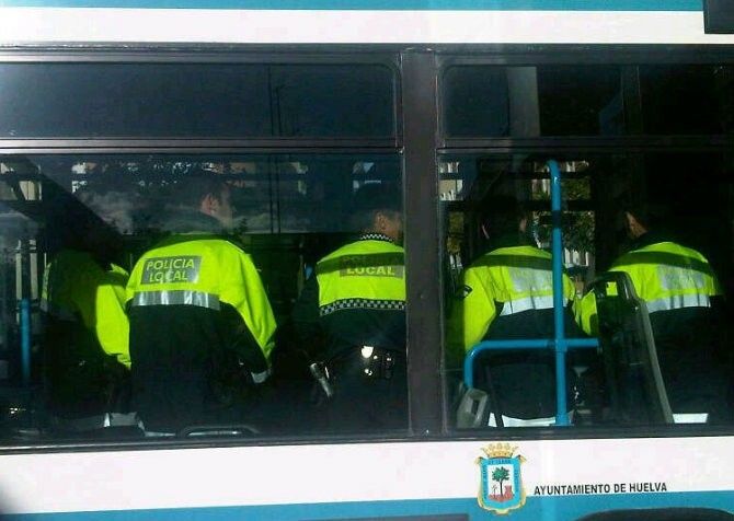 El Ayuntamiento asegura que “el problema está solucionado”, aunque agentes de la Policía lo desmienten